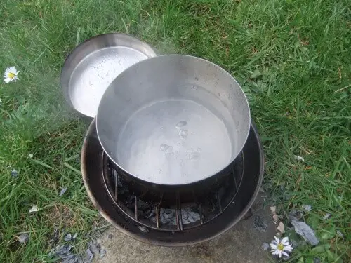 Boiling water on fire base