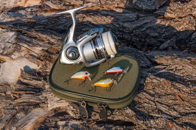 Fishing reel