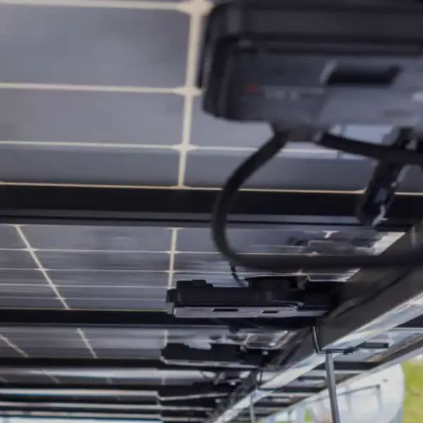 Microinverters Revolutionizing Solar Panel Efficiency secondary image1